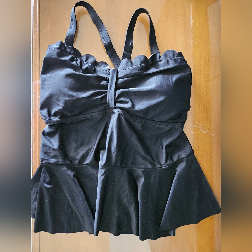 NEW Women's Black Swimsuit Tankini Top NWOT